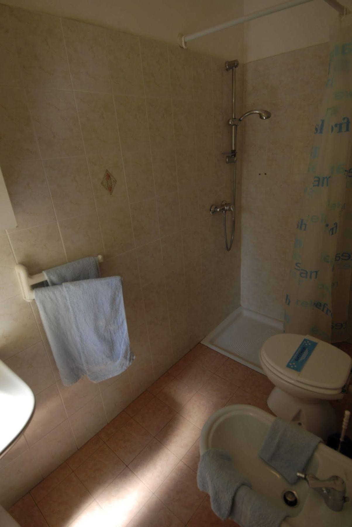 Albergo Alla Nave Lignano Sabbiadoro Bagian luar foto